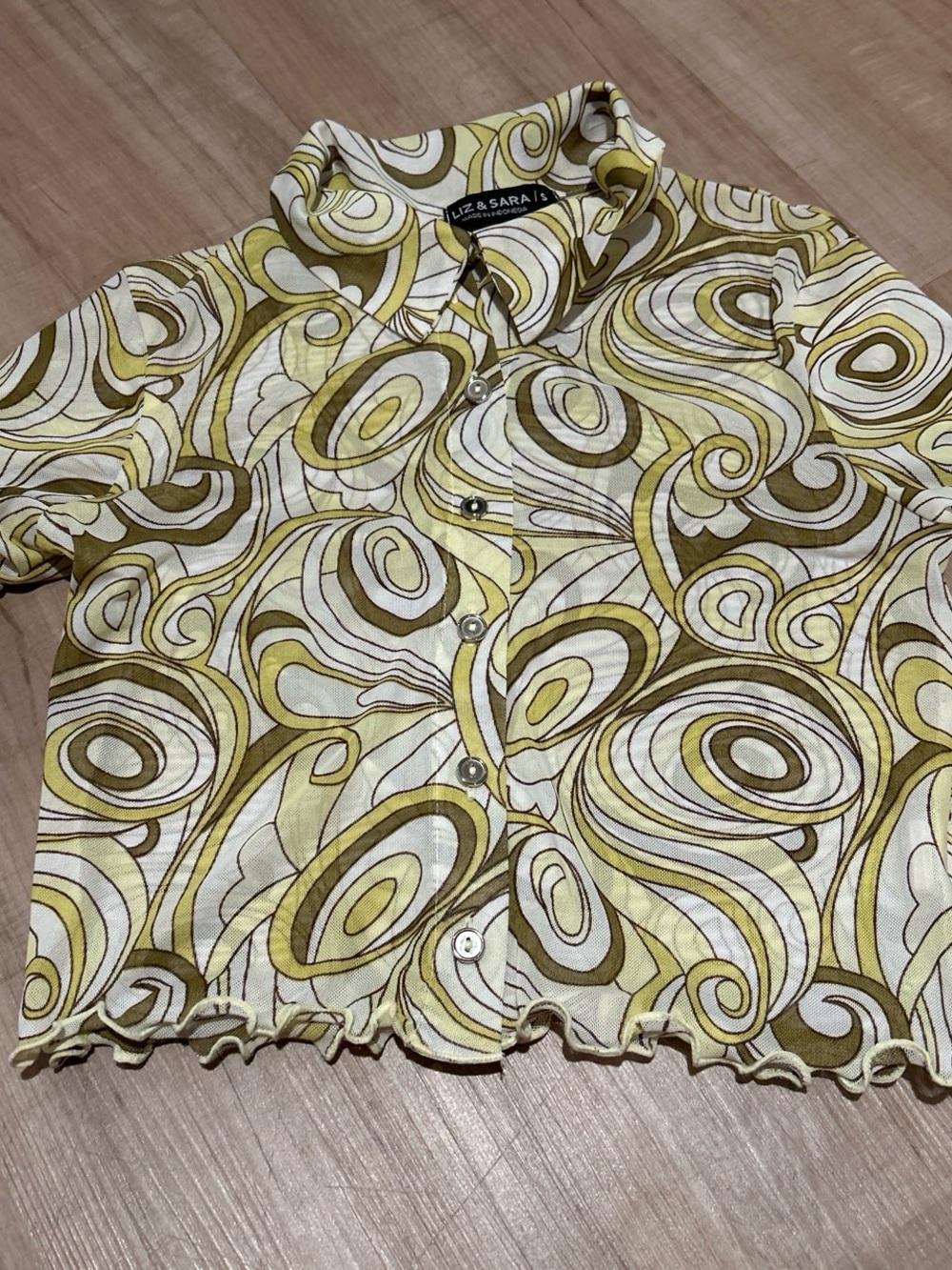 Liz & Sara Olive Swirl Button-Up Top